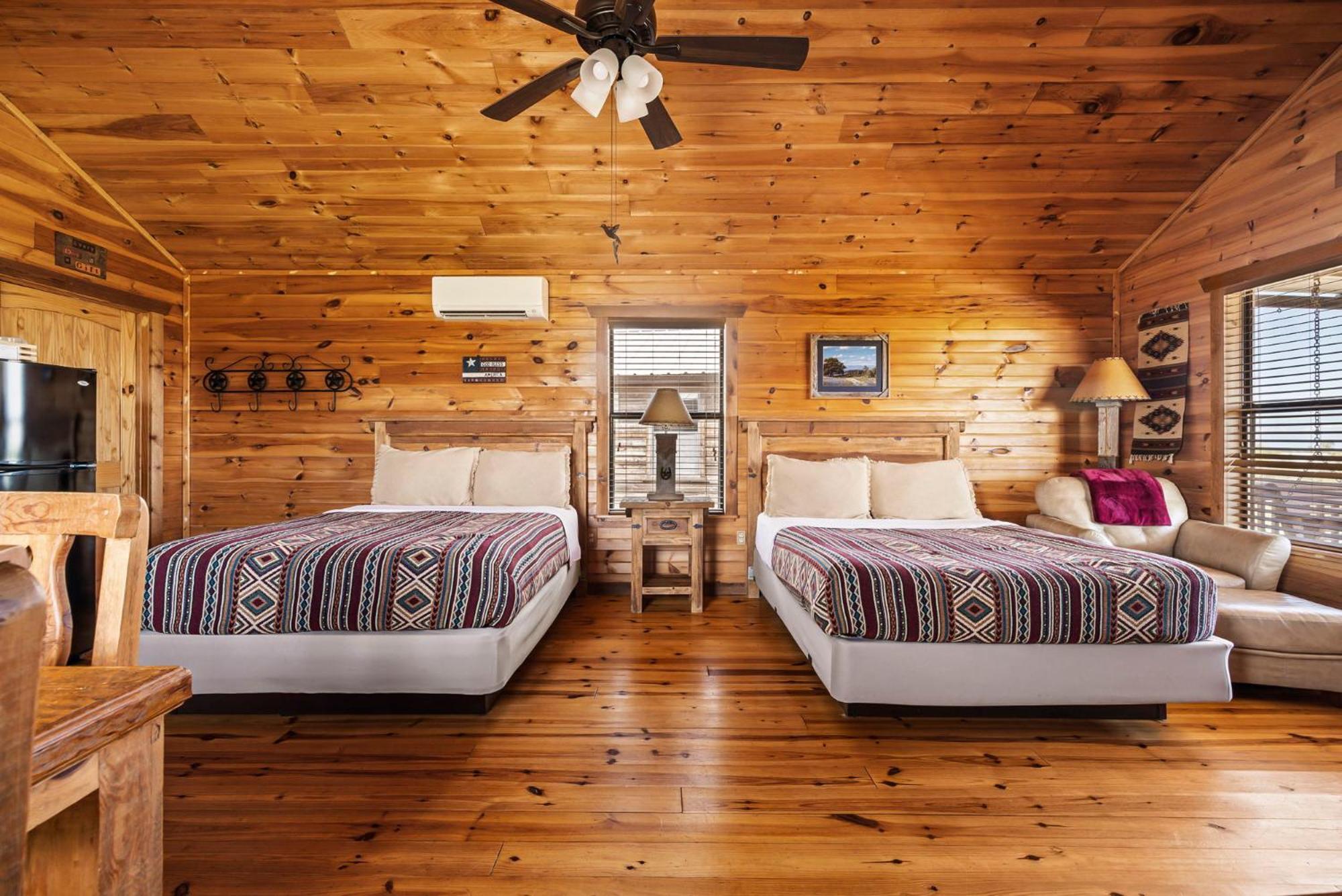 Enchanted Rockview Cabins Crabapple 客房 照片