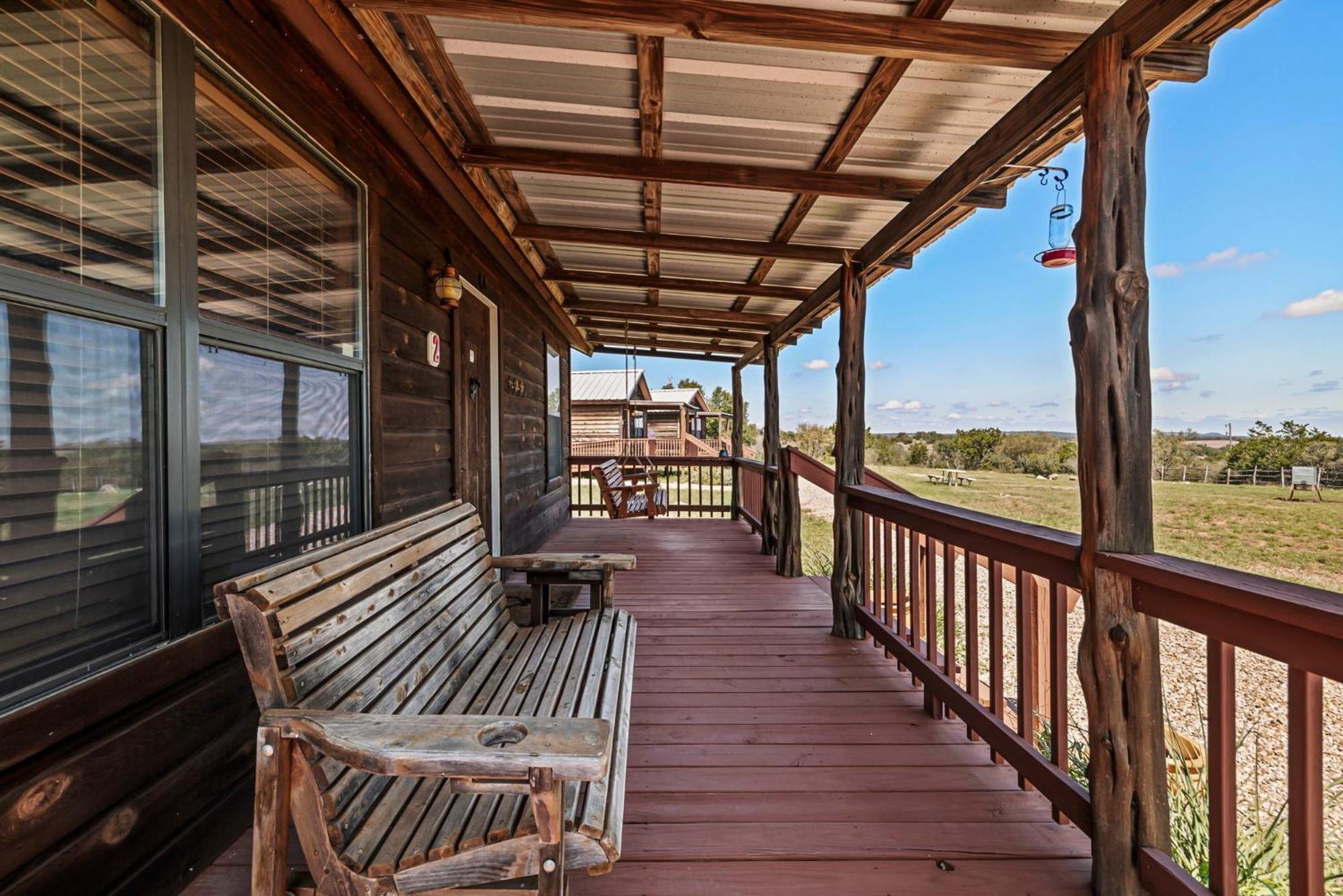 Enchanted Rockview Cabins Crabapple 客房 照片