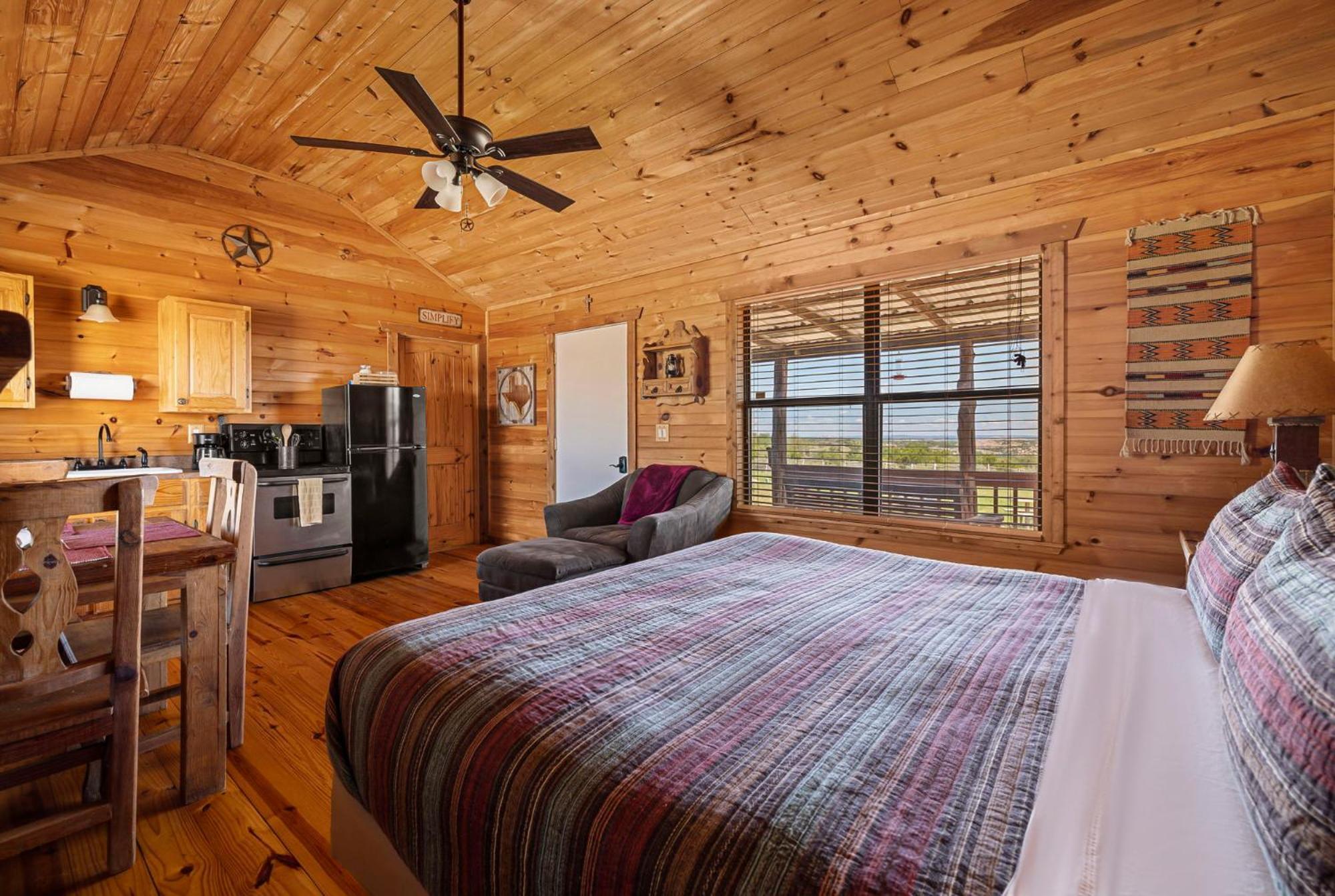 Enchanted Rockview Cabins Crabapple 客房 照片