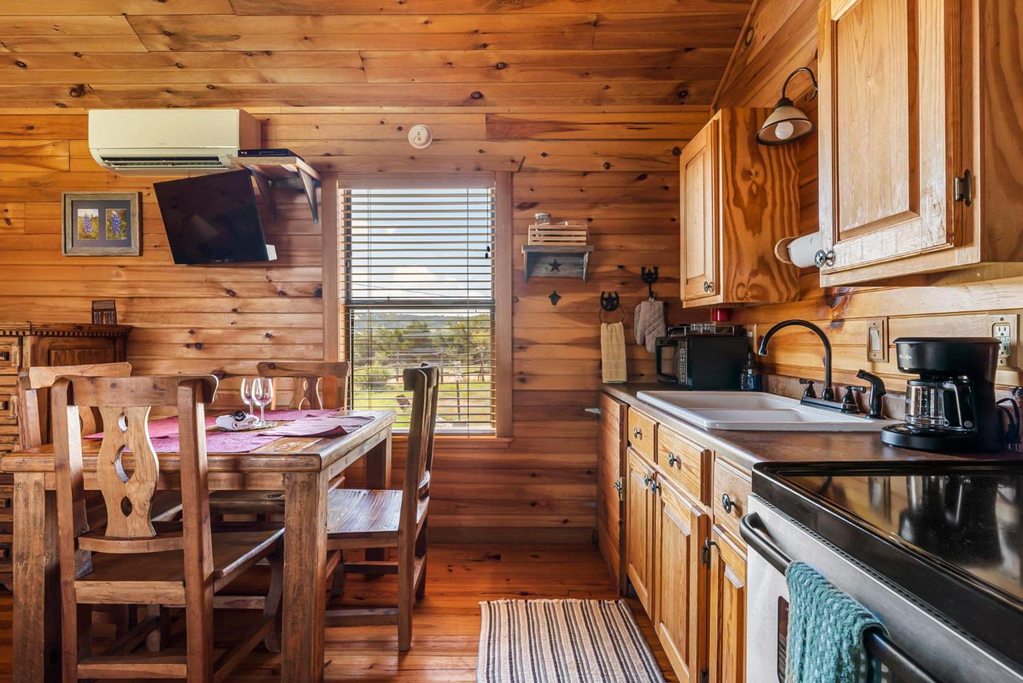 Enchanted Rockview Cabins Crabapple 客房 照片